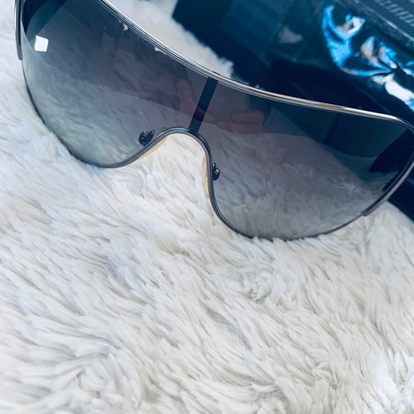 Prada Sunglasses - Picture 4 of 5